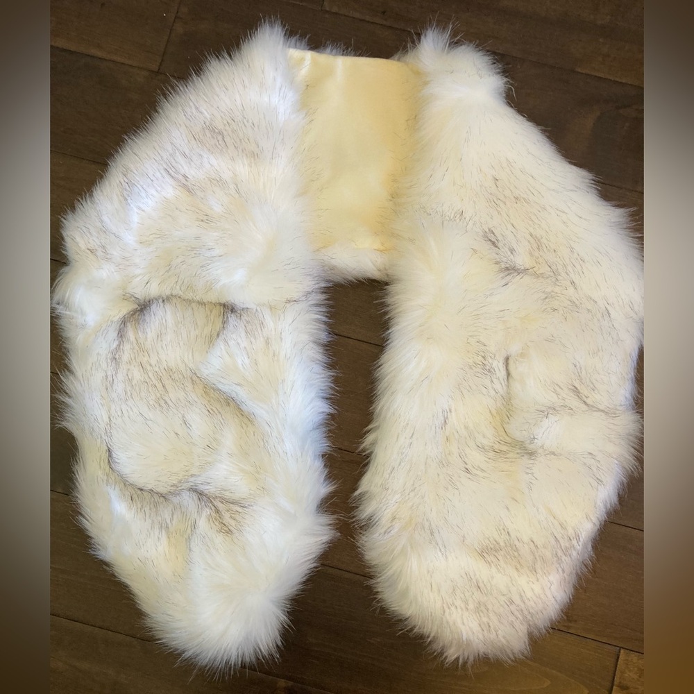 White Faux Fur Wrap - Elegant bridal shawl for winter wedding